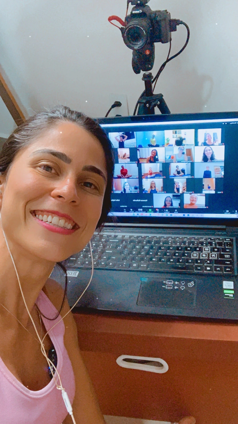 Babi Rezende ensinando online